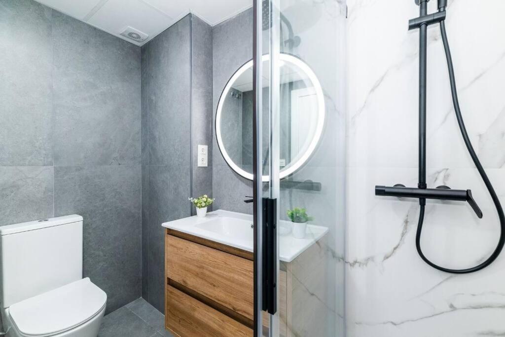 Modern Apartment Close To The City Center And Alhambra Гранада Екстериор снимка