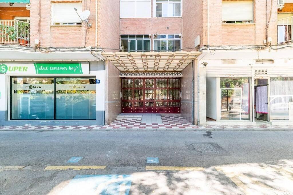 Modern Apartment Close To The City Center And Alhambra Гранада Екстериор снимка