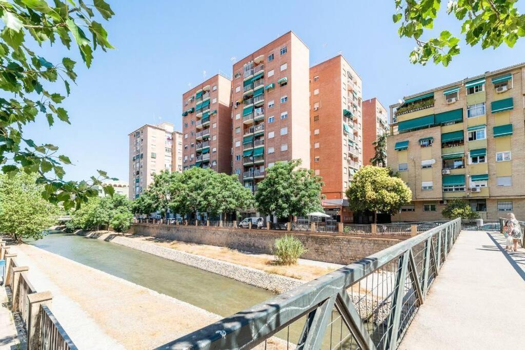 Modern Apartment Close To The City Center And Alhambra Гранада Екстериор снимка