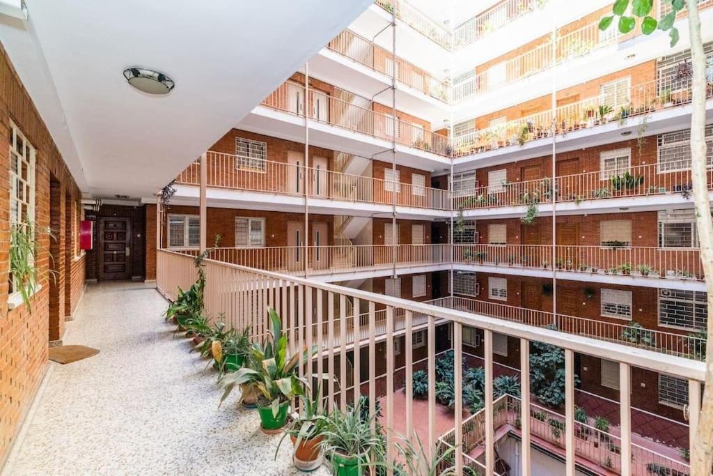 Modern Apartment Close To The City Center And Alhambra Гранада Екстериор снимка