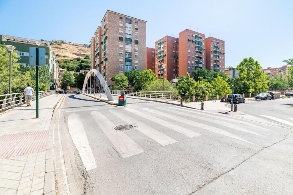 Modern Apartment Close To The City Center And Alhambra Гранада Екстериор снимка