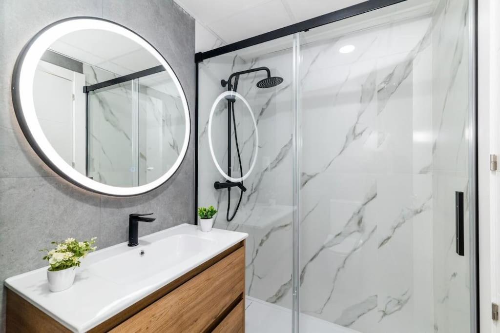 Modern Apartment Close To The City Center And Alhambra Гранада Екстериор снимка